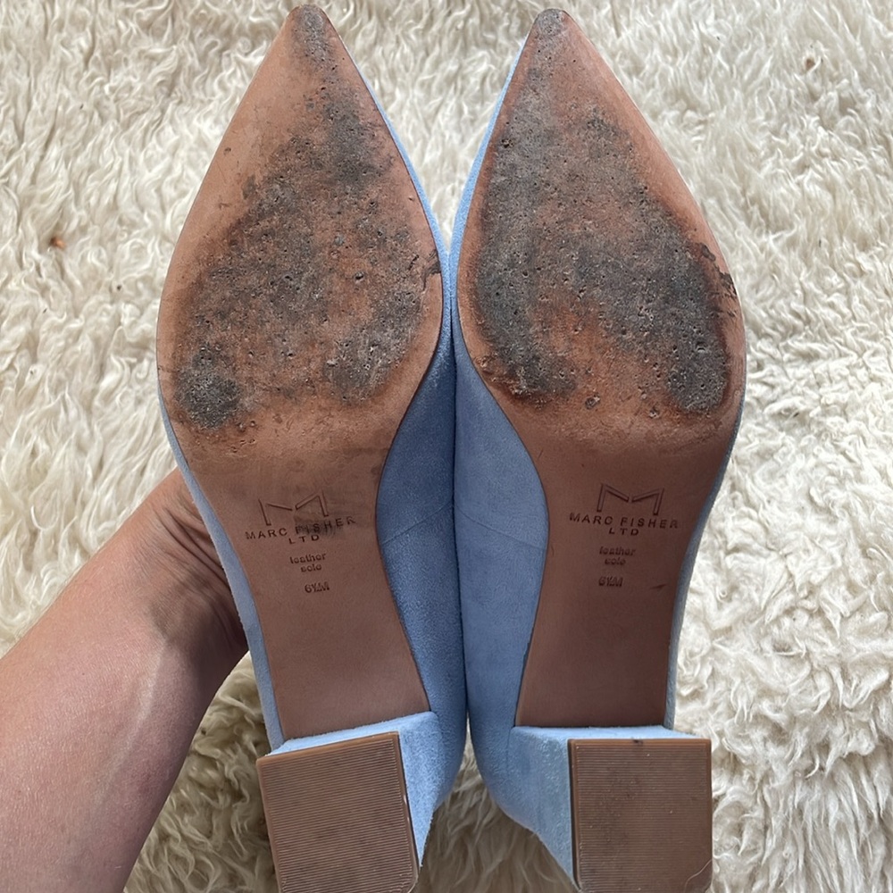 Marc FisherZala Pump baby blue microsuede pumps 6 1/2 - Picture 5 of 6